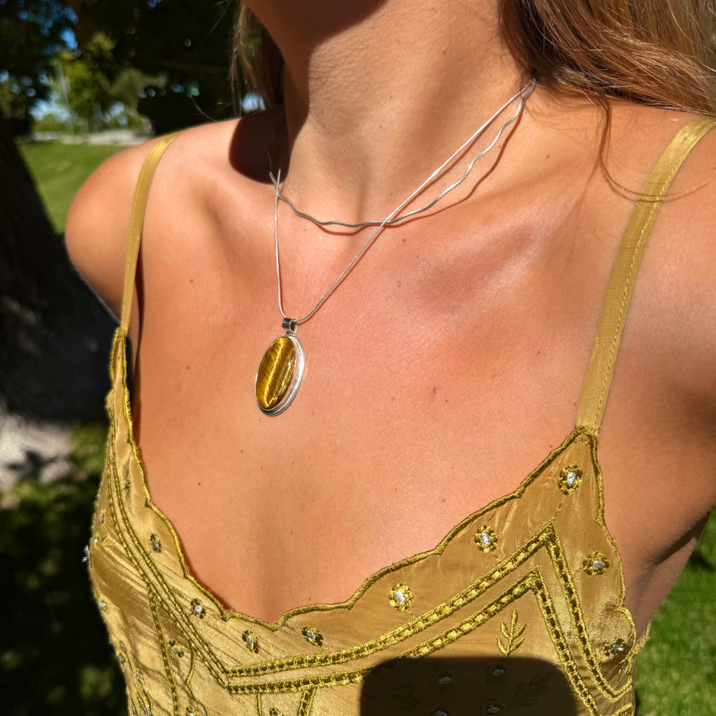 Maple Brown Pendant