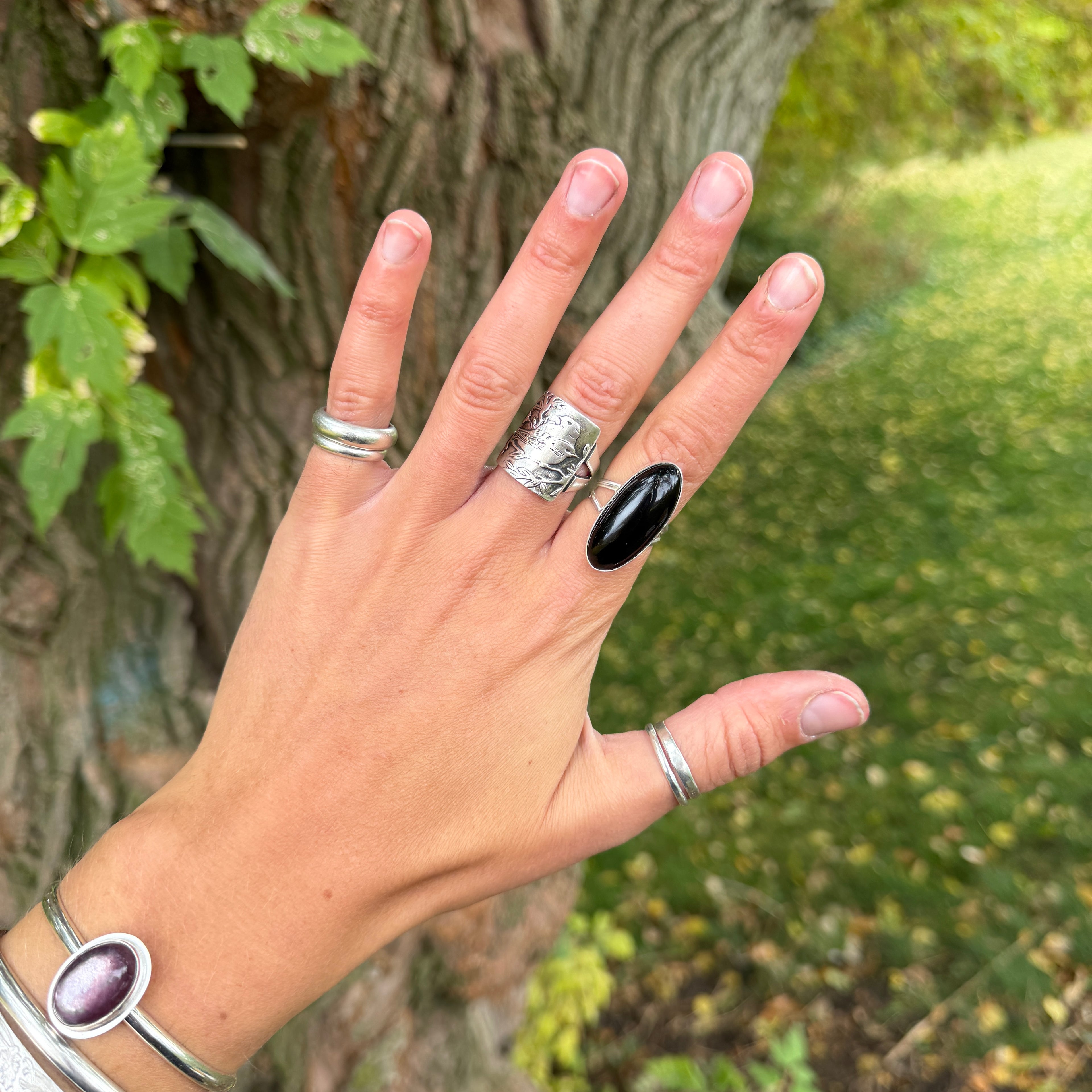 SIZE 8 Midnight Vine Ring